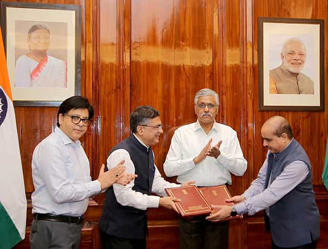 NSE, MoD sign MoU to faciliate market access to defence MSMEs