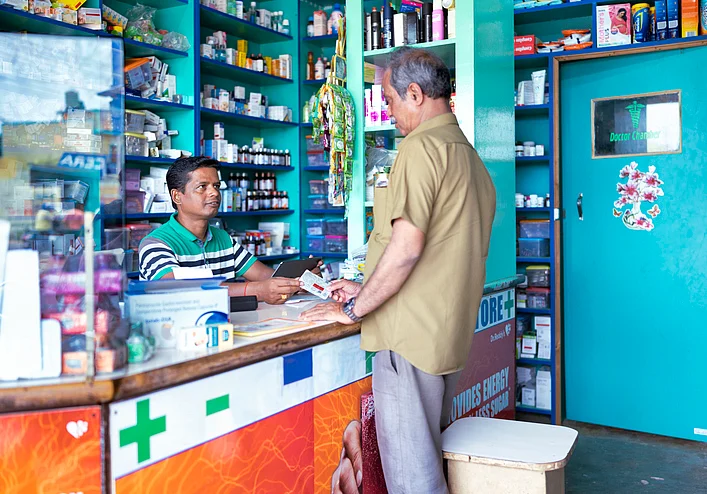 A notice by the Narcotics Commissioner said manufacturers and suppliers of such products will not be allowed to deal with non-registered traders after Sept. 30.