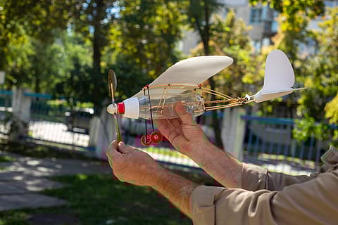 The research provides new perspectives on the physics of homing and opens avenues for further exploration in both biological and technological contexts.