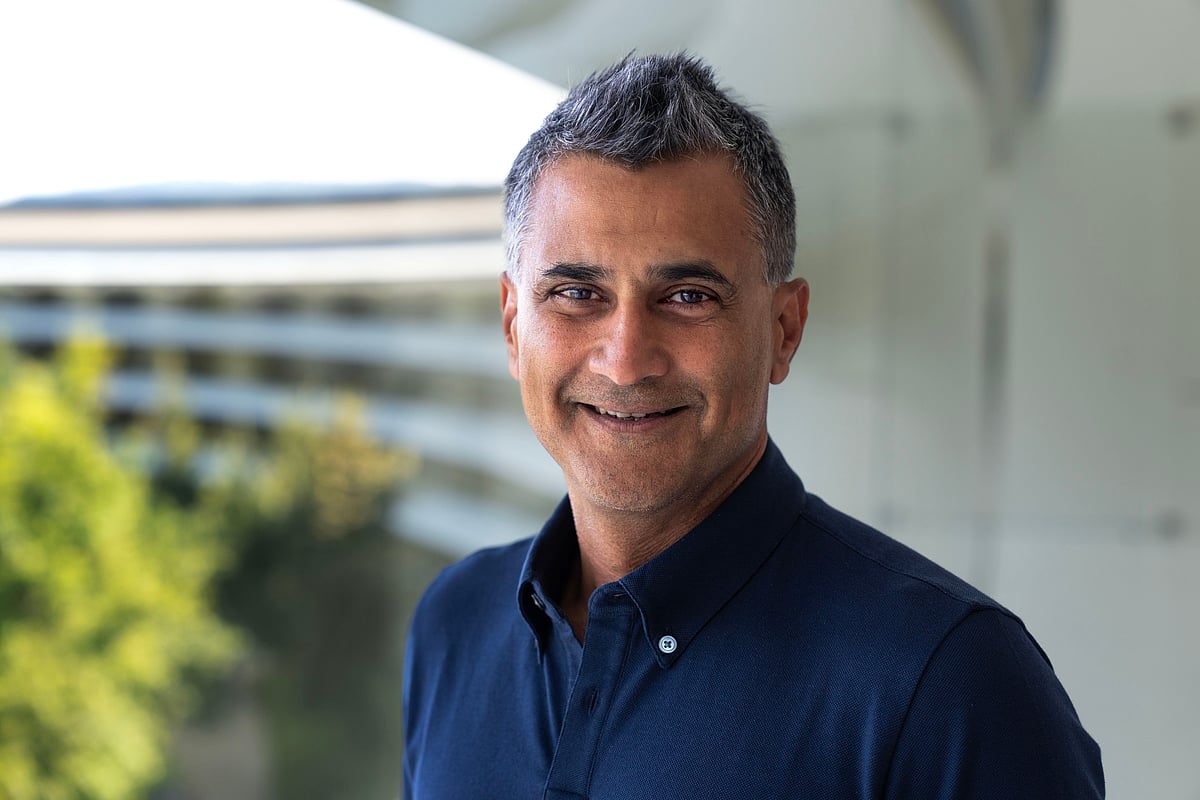 Kevan Parekh to take over as Apple CFO next year