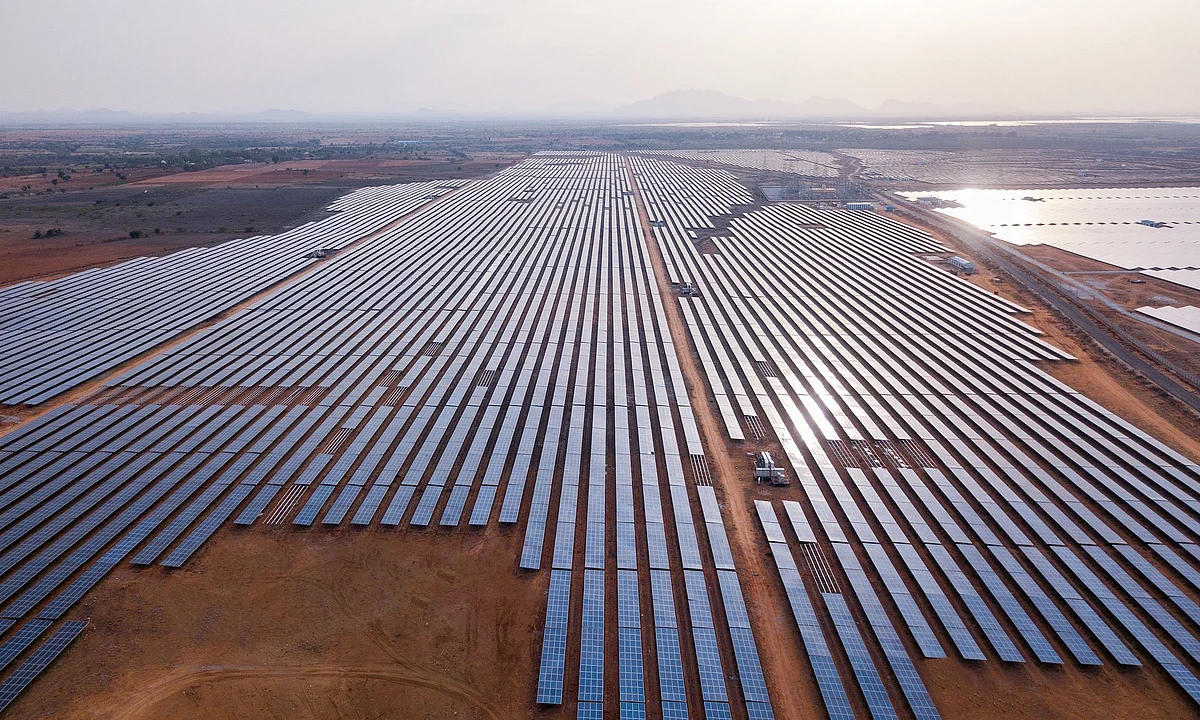 Global solar capacity has seen a striking increase—from a modest 1.22 gigawatts (GW) in 2000 to 1,418.97 GW in 2023
