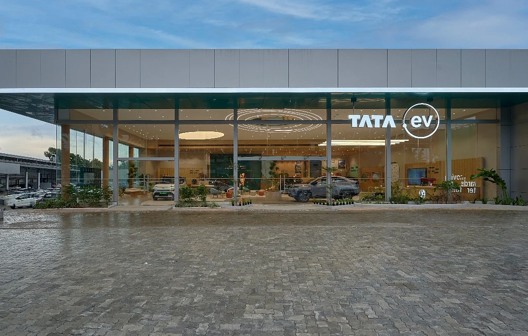 Front fascia tata ev kalamassery
