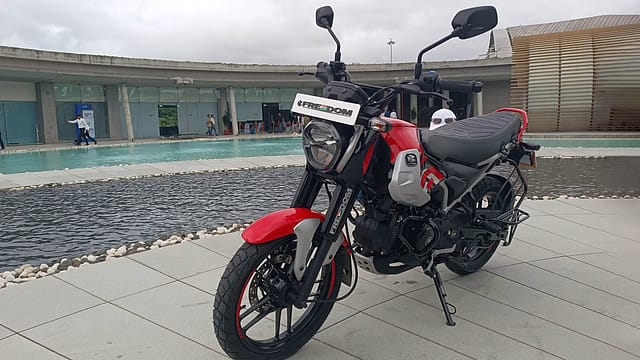 Motorcycles ride the CNG wave before going electric Motorcycles ride the CNG wave before going electric