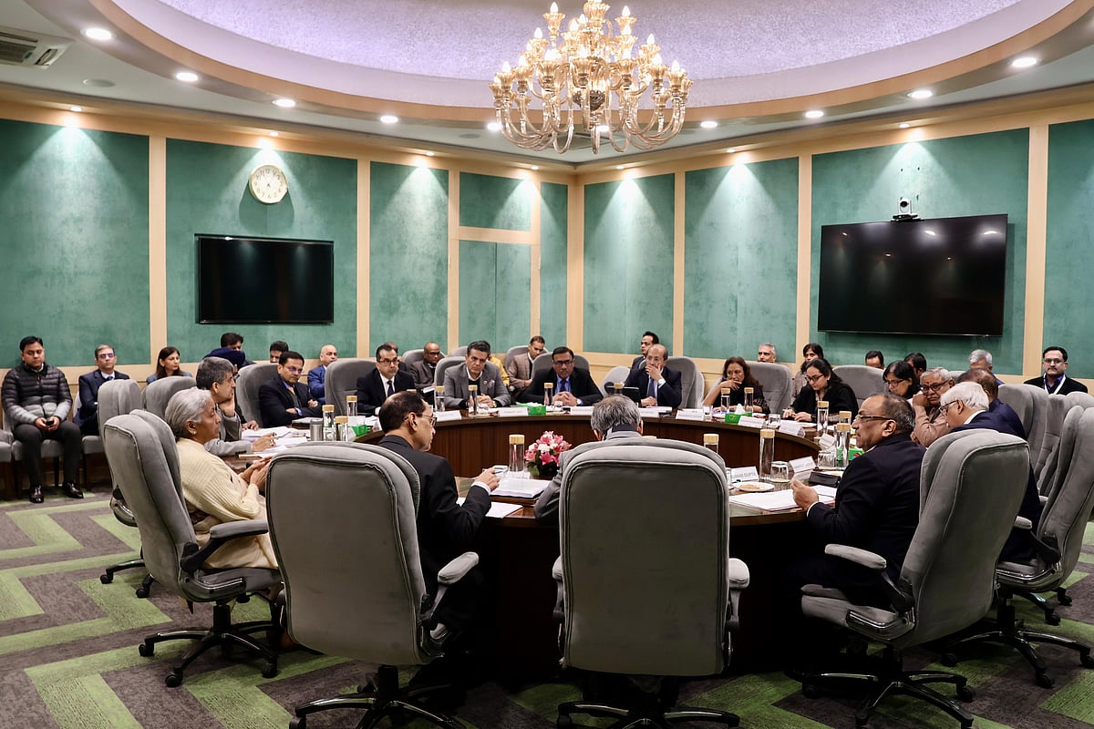 PHDCCI urges govt to abolish Securities Transaction Tax