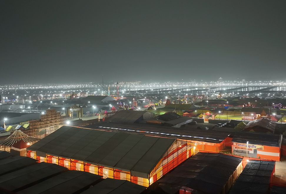These include the construction of a massive 4,000-hectare tent city, a temporary 76th district of the state.