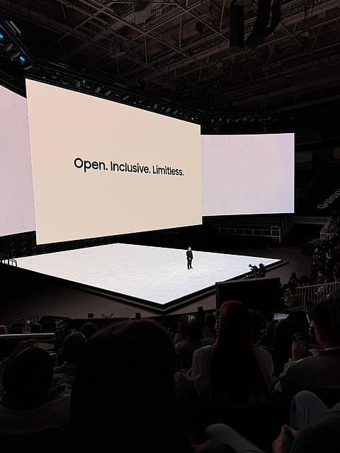 Samsung Galaxy S25 series debuts cutting-edge AI features, enhancing user experiences with seamless automation and intuitive functionality.