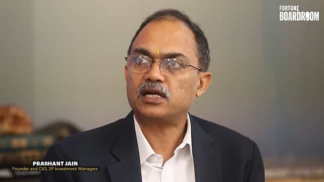 Fortune India Boardroom: When market veteran Prashant Jain met a client with 10% return expectation—every month!