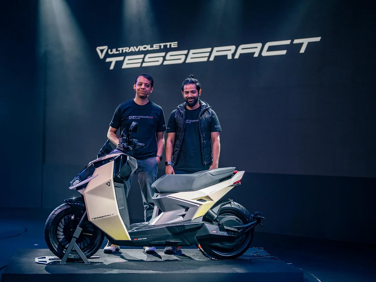 Niraj Rajmohan, CTO and co-founder of Ultraviolette (left) with
Narayan Subramaniam, CEO & co-founder of Ultraviolette.