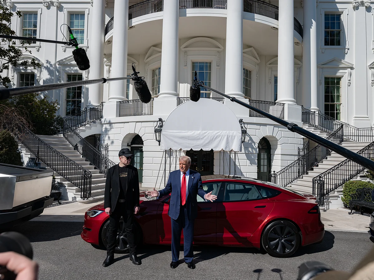 Tesla CEO Elon Musk with U.S. president Donald Trump.