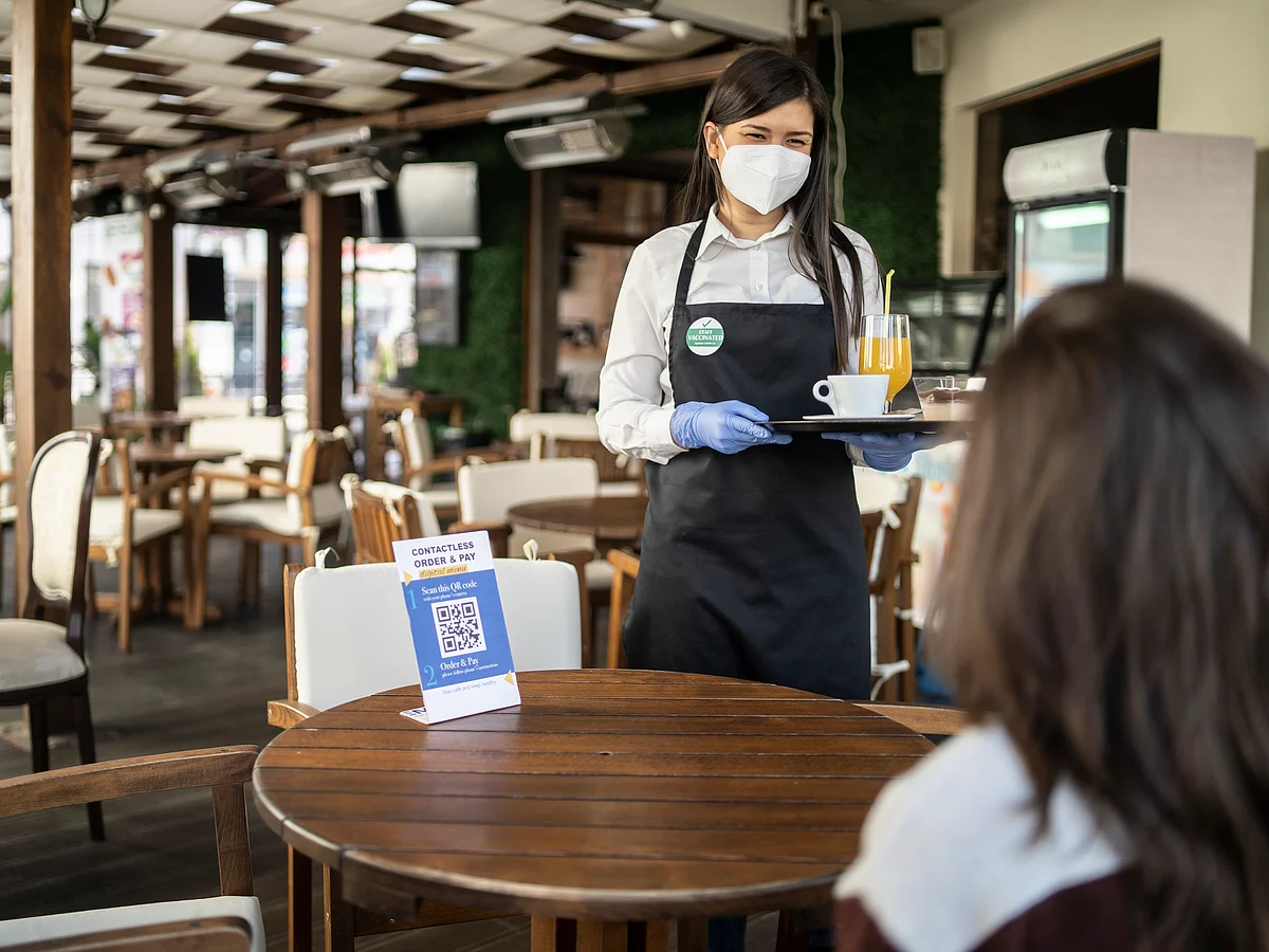 The guidelines issued by the CCPA stipulate that hotels or restaurants shall not add service charges automatically or by default to the food bill.