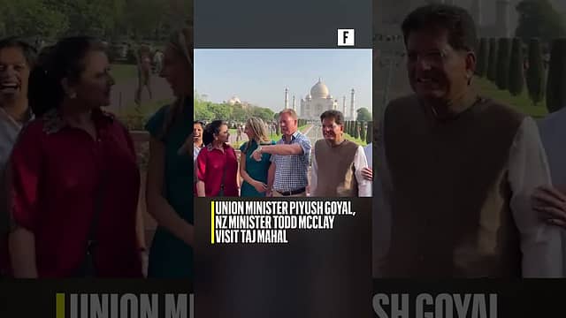 Union Minister Piyush Goyal, NZ Minister Todd McClay Visit Taj Mahal