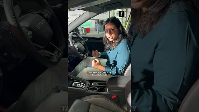 Skoda Octavia RS: The 190bhp Powerhouse That Sold Out in 20 Minutes! 🚗🔥