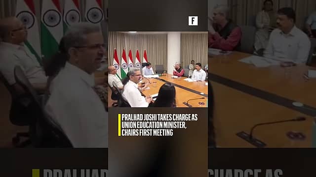 Pralhad Joshi Takes Charge as Union Education Minister, Chairs First Meeting