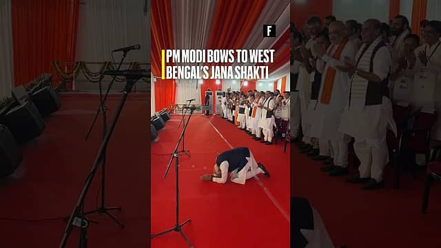 PM Modi bows to West Bengal’s Jana Shakti