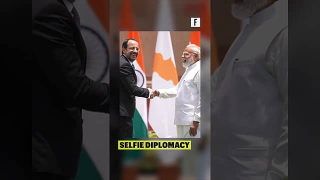 A Picture-Perfect Diplomatic Moment